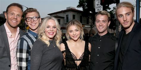 chloe grace moretz sister|Everything About Chloë Grace Moretz Siblings.